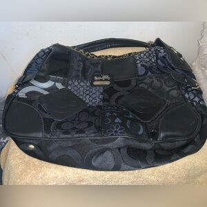 Nice coach bag! Found in estate cleanout